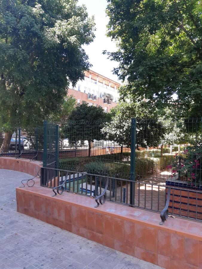Acogedor Apartamento En Pleno Corazon De Triana Sevilla Eksteriør billede