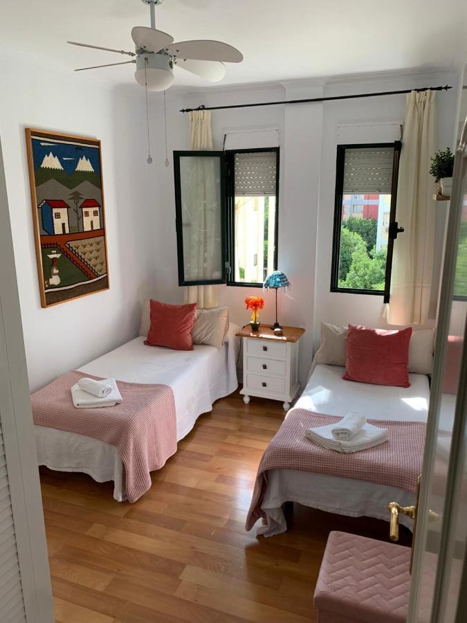 Acogedor Apartamento En Pleno Corazon De Triana Sevilla Eksteriør billede