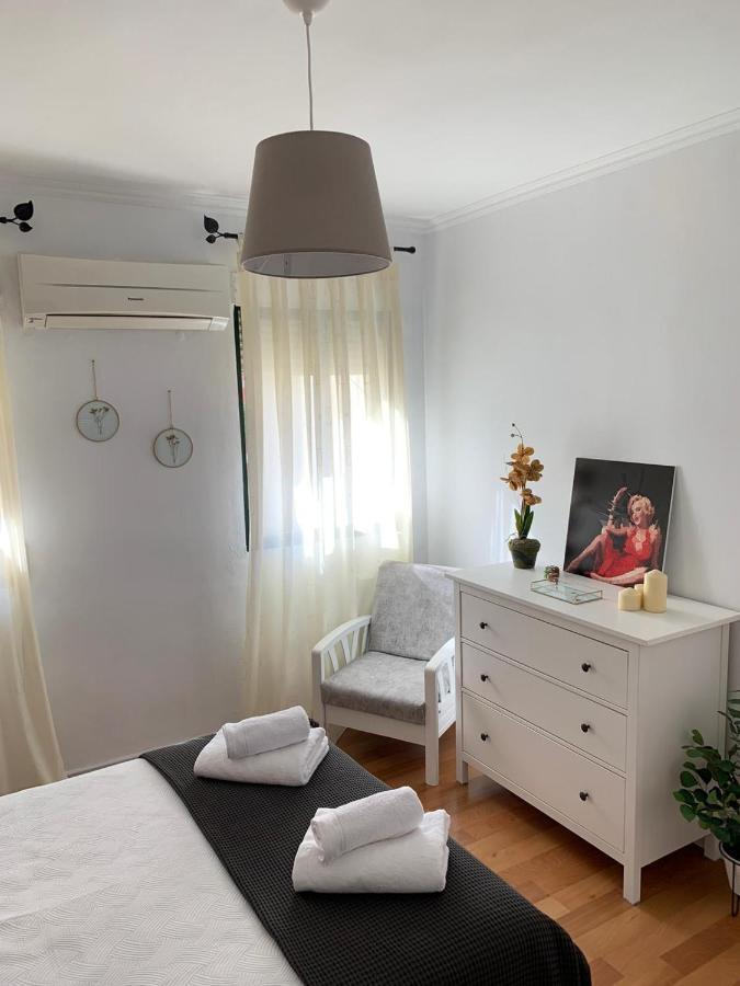 Acogedor Apartamento En Pleno Corazon De Triana Sevilla Eksteriør billede
